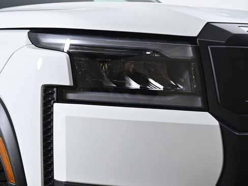 Certified 2026 Nissan Frontier PRO-4X w/ Tow Package image 5