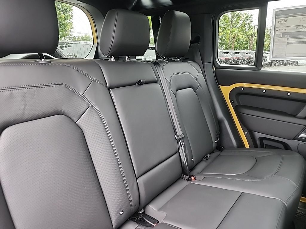 New 2026 Land Rover Defender 110 Trophy Edition AWD/4WD image 18