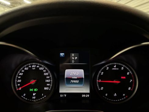 Used 2019 Mercedes-Benz GLC 300 4MATIC image 15