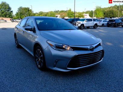Used 2018 Toyota Avalon XLE w/ All Weather Liner Package