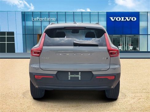 New 2026 Volvo XC40 B5 Ultra w/ Climate Package image 5