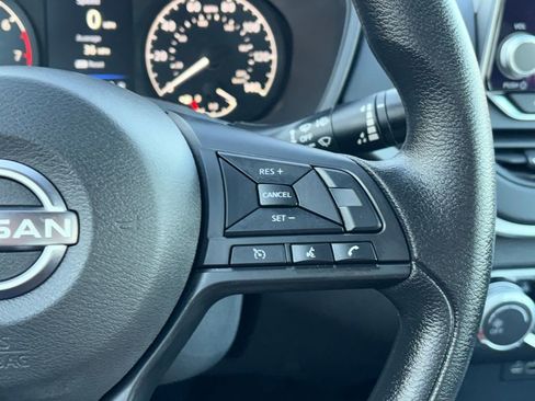 Used 2025 Nissan Altima 2.5 S image 13