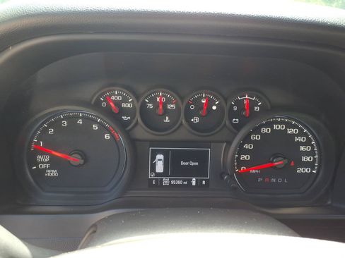 Used 2021 Chevrolet Silverado 1500 Custom AWD/4WD image 16