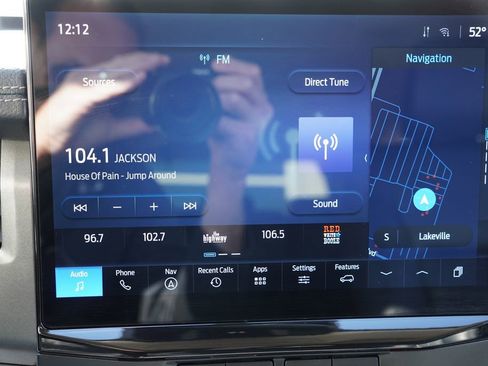 Used 2024 Ford Expedition XLT image 30