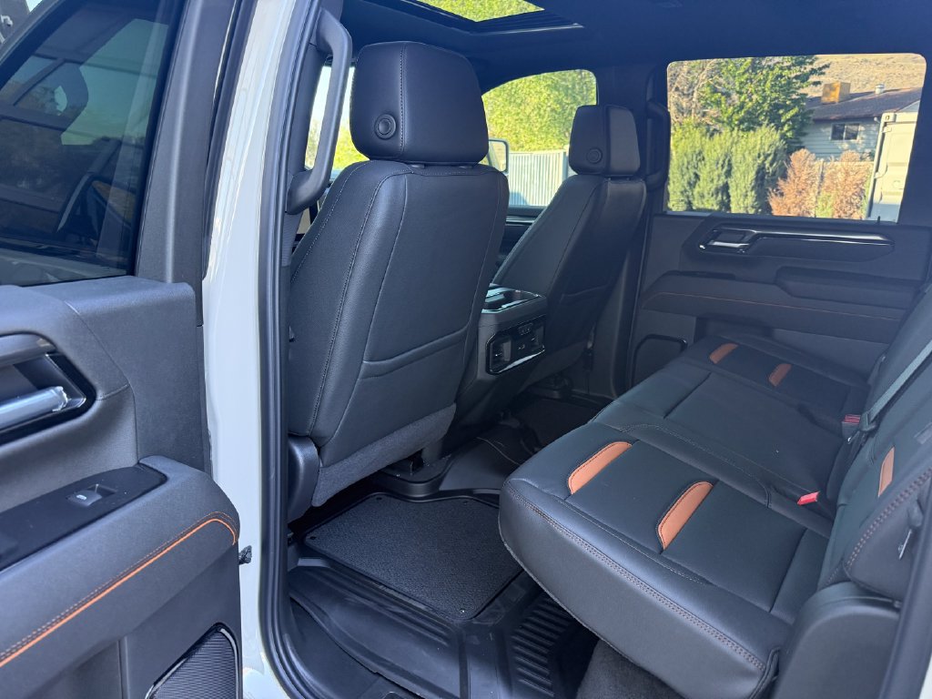 Used 2026 GMC Sierra 2500 AT4 w/ AT4 Premium Plus Package AWD/4WD image 35