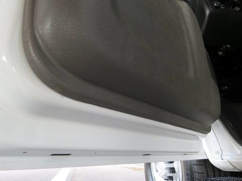 Used 2016 Chevrolet Express 3500 image 80