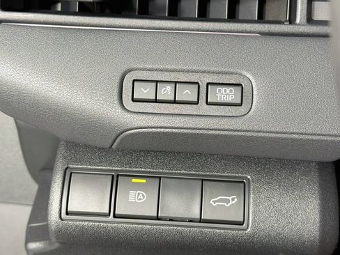 New 2026 Toyota C-HR AWD/4WD image 14