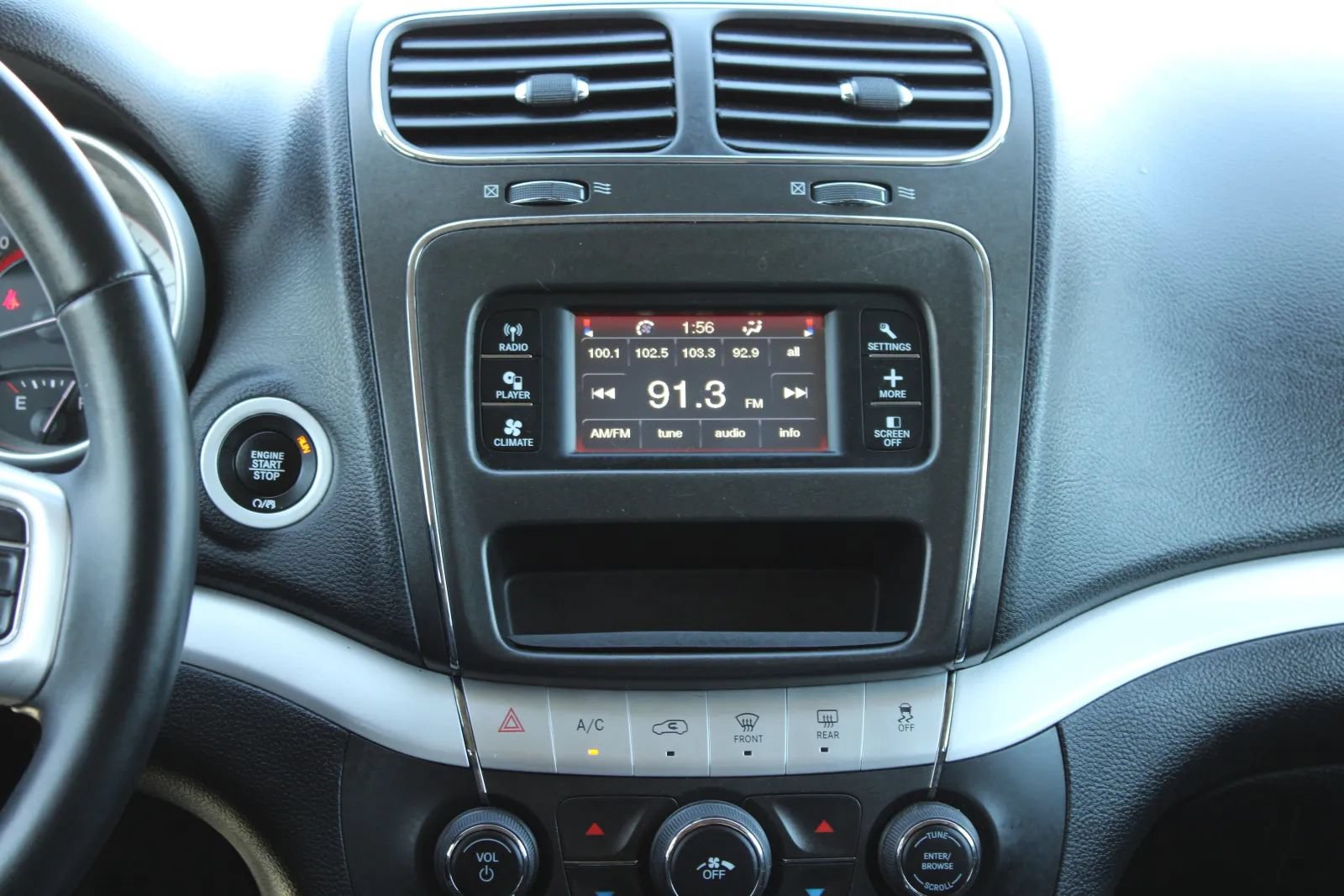 Used 2017 Dodge Journey SE w/ Flexible Seating Group FWD image 9
