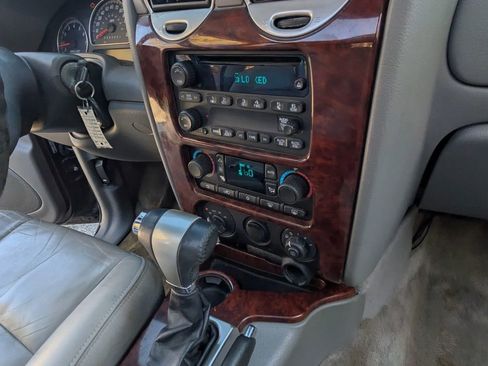 Used 2008 GMC Envoy SLT image 18