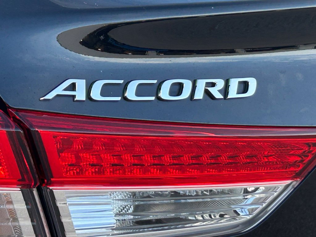 Used 2021 Honda Accord Touring image 22