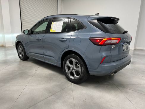 Used 2023 Ford Escape ST-Line FWD image 6