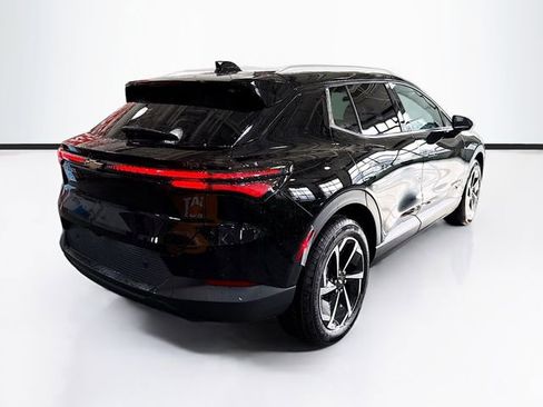 New 2026 Chevrolet Equinox EV LT FWD image 6