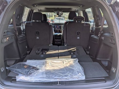 New 2026 Jeep Grand Cherokee L Laredo image 7