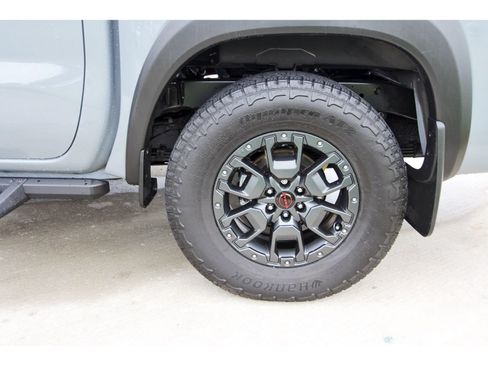 Certified 2024 Nissan Frontier PRO-4X w/ Pro Premium Package AWD/4WD image 33