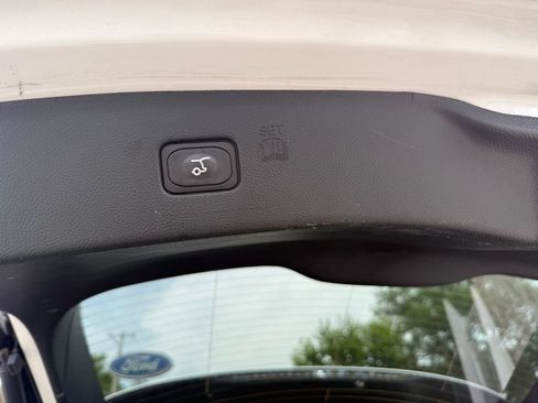 Used 2024 Ford Edge SEL w/ Convenience Package AWD/4WD image 13