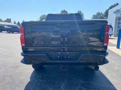Used 2024 Chevrolet Silverado 2500 LTZ w/ LTZ Plus Package AWD/4WD image 4