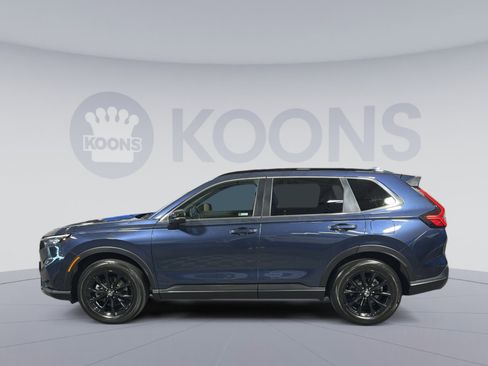 Used 2023 Honda CR-V Sport image 2