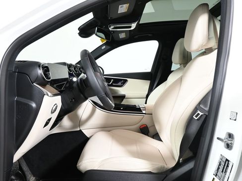 Certified 2026 Mercedes-Benz GLC 300 4MATIC image 3