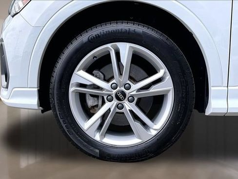 Used 2023 Audi Q3 2.0T Premium Plus w/ Premium Plus Package AWD/4WD image 34