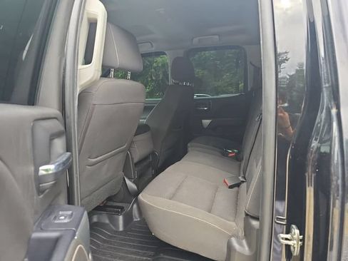 Used 2019 Chevrolet Silverado 1500 LT RWD image 12