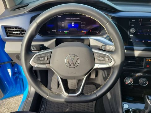 Used 2023 Volkswagen Taos SE w/ Black Wheel Package FWD image 25