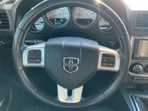 Used 2013 Dodge Challenger R/T image 16