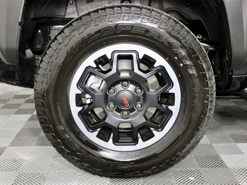 Used 2025 Toyota 4Runner TRD Off-Road image 11