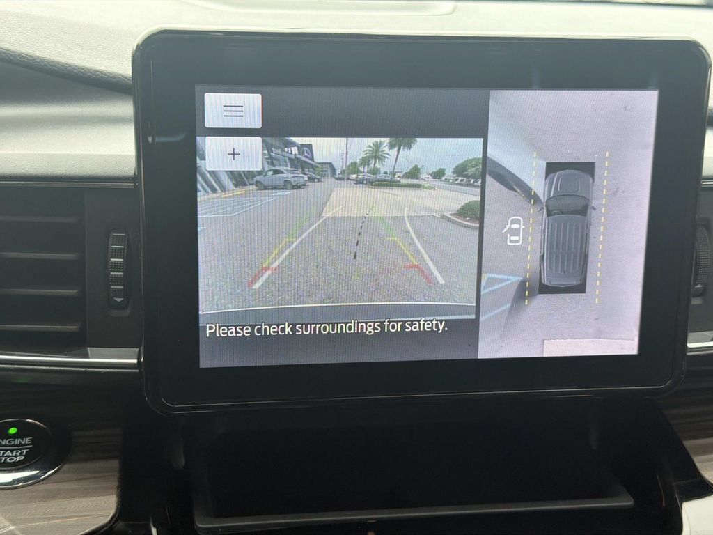 Used 2021 Ford Explorer Limited w/ Equipment Group 301A RWD image 26