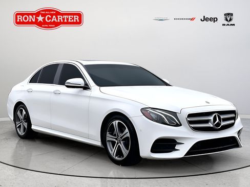 Used 2018 Mercedes-Benz E 300 image 1