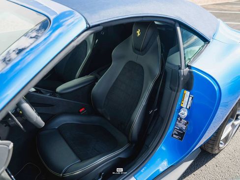 Used 2026 Ferrari Roma Spider RWD image 17