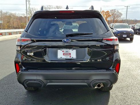Certified 2025 Subaru Forester Limited image 5