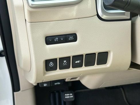 Used 2018 Nissan Murano SL w/ Cargo Package FWD image 29