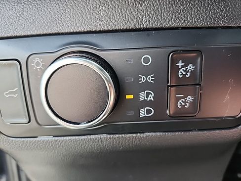 Used 2023 Ford Escape ST-Line FWD image 24