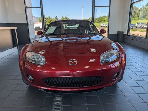 Used 2007 MAZDA MX-5 Miata Touring w/ Suspension Pkg RWD image 8