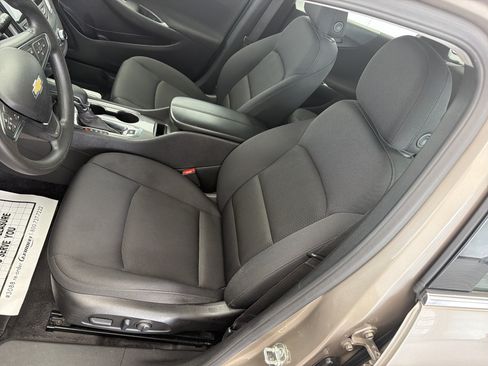Used 2025 Chevrolet Malibu LT FWD image 11