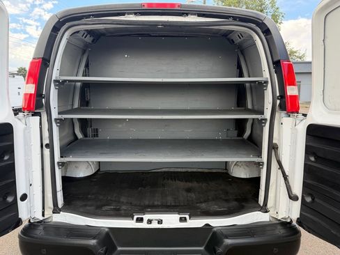 Used 2021 Chevrolet Express 2500 RWD image 20
