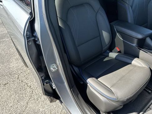Used 2024 Buick Envista Sport Touring w/ Convenience I Package FWD image 26