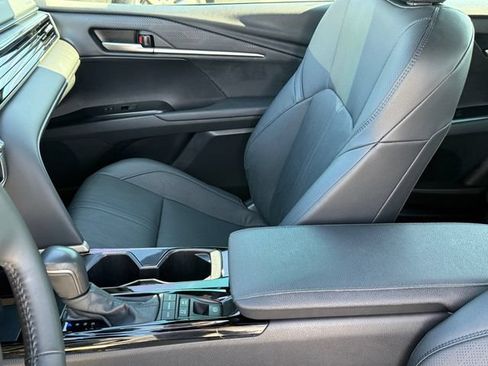 Used 2025 Toyota Camry XSE FWD image 11
