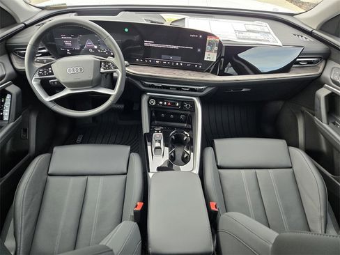 New 2025 Audi Q5 Premium Plus image 12
