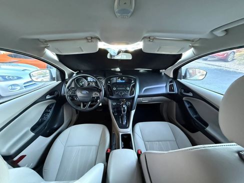 Used 2015 Ford Focus SE w/ SE Sport Package FWD image 45