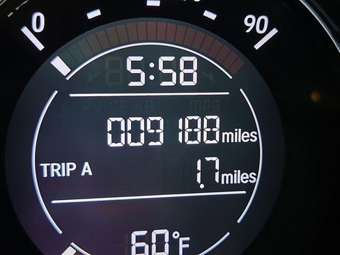 Used 2021 Honda HR-V LX image 18