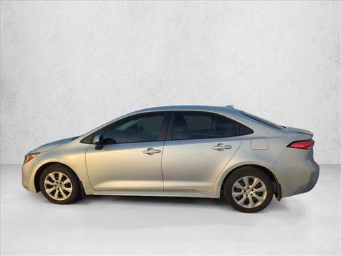 Used 2025 Toyota Corolla LE FWD image 6