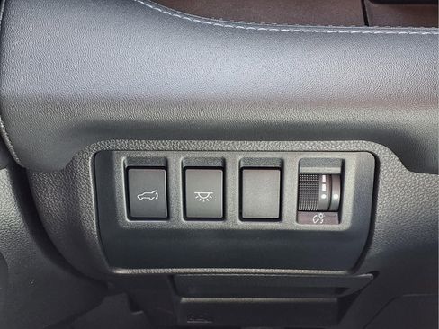 Used 2024 Subaru Ascent Limited w/ Technology Package AWD/4WD image 25