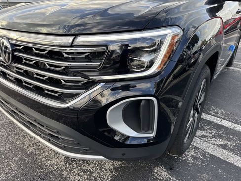 New 2026 Volkswagen Atlas SEL image 9