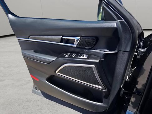 Used 2024 Kia Telluride EX X-Line AWD/4WD image 22