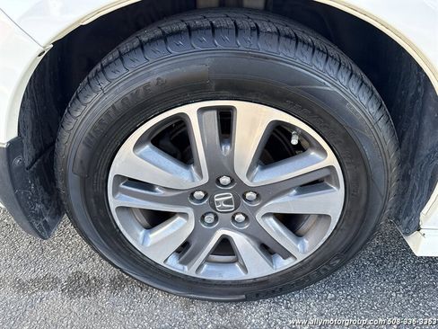 Used 2016 Honda Odyssey Touring Elite image 12