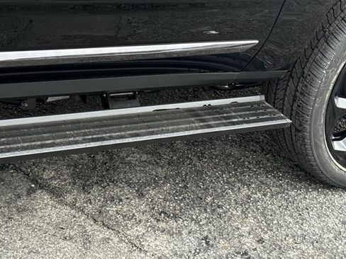 New 2026 GMC Yukon XL Denali Ultimate AWD/4WD image 17