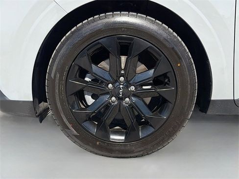 Used 2024 Kia Carnival SX Prestige image 44