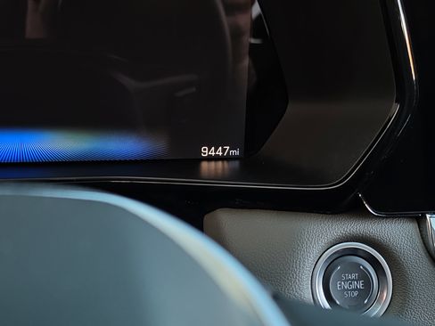 Used 2024 Chevrolet Colorado ZR2 w/ Technology Package image 18