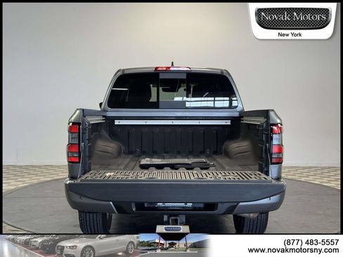 Used 2023 Nissan Frontier SV w/ SV Premium Package AWD/4WD image 10